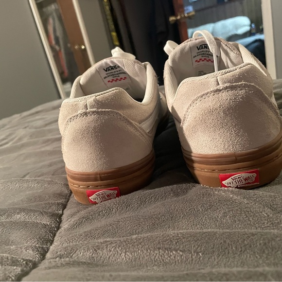 Gum bottom Vans - Picture 4 of 5